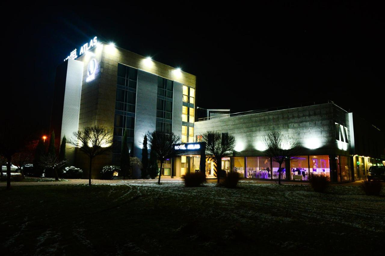 Hotel Atlas Ugljevik Extérieur photo