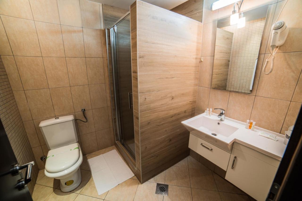 Hotel Atlas Ugljevik Extérieur photo
